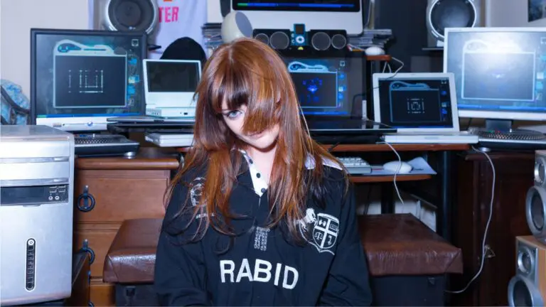 ninajirachis-i-love-my-computer-and-it-loves-me-tour