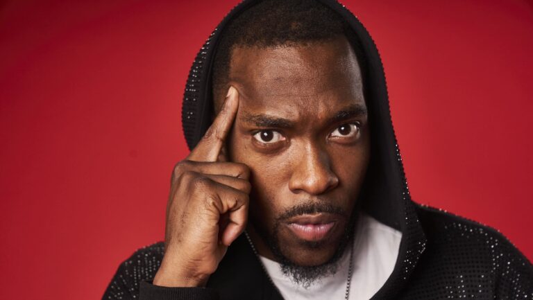 jay-pharoah-hosts-the-breakout-comedian-of-the-year-competition